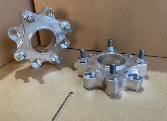 Neuwertige Quad ATV Spurverbreiterungen 4x110 2x30 Mittelloch 60mm
